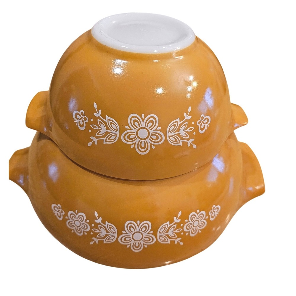 Vintage Pyrex Butterfly Gold Cinderella Mixing‎ Bowls Set of 2 444, 442